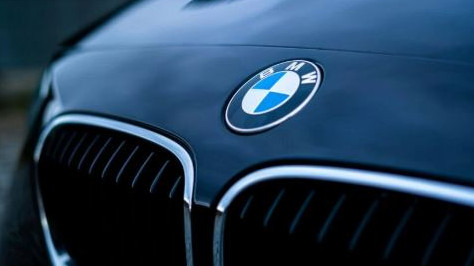 Ravikanth S Patil wins 70 lakh insurance claim after 14 year legal battle for burnt BMW