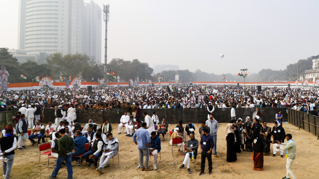 Ramlila Maidan protest costs 121 lakh per day as Jantar Mantar closes