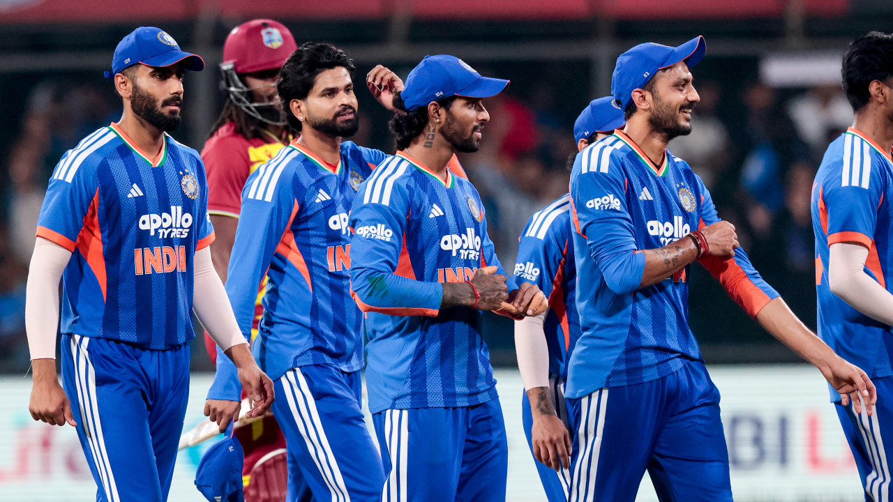 India win toss and opt to bowl unchanged in crucial series decider