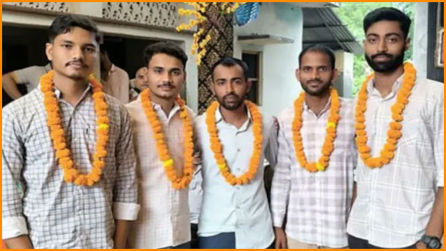 Five friends from same village study together and secure police jobs