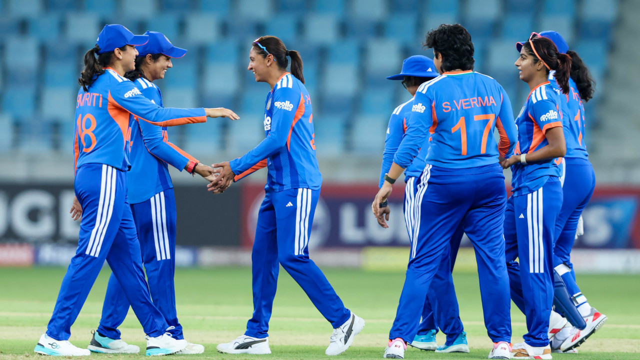 1st T20I: Deepti, Niki rescue India from 19/4, beat Zimbabwe by four wickets