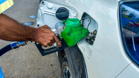 Central Government hikes petrol export tax and slashes diesel tax significantly
