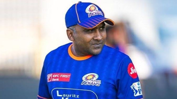 Mahela Jayawardene steps down as Mumbai Indians Head Coach in a major shock