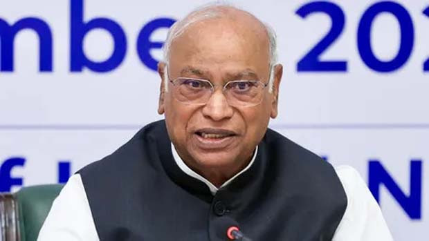Mallikarjun Kharge writes to PM Modi for an all party meeting