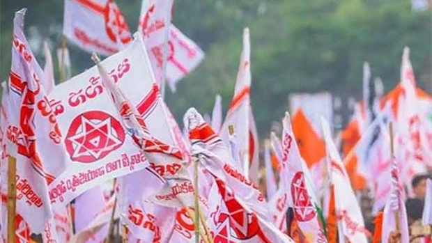 Saluru strange politics unexpected shock to Janasainiks over chairperson ticket