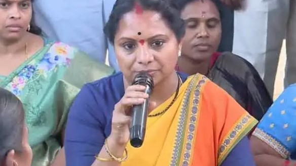 Kavitha visits Kannepalli Pump House and warns the government