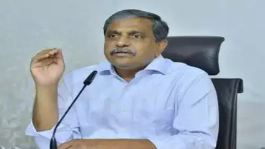 Sajjala Ramakrishna Reddy challenges government to win in public arena