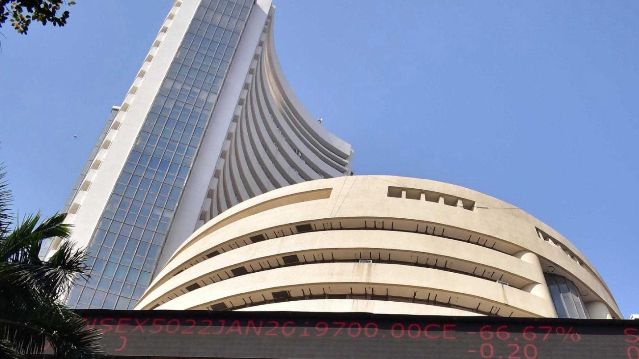 Indian Stock Market closes in red for second day as smallcap shares fall over 2 percent