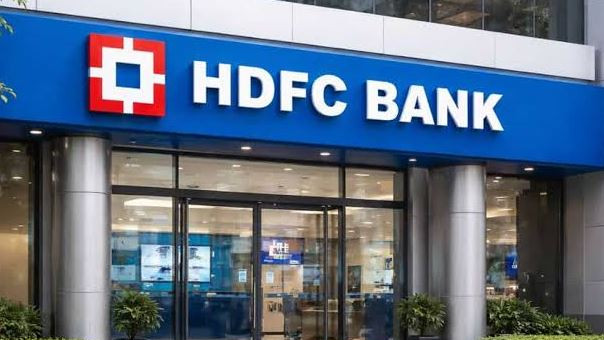 HDFC Bank internal investigation on two senior officials for data leak