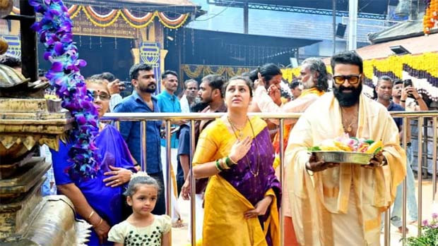 Rishab Shetty visits Kollur Mookambika Temple with family for special prayers