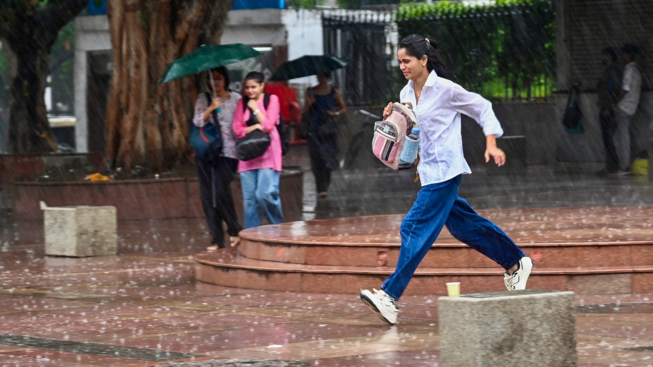 Andhra Pradesh and Telangana Rains New Low Pressure in Bay of Bengal