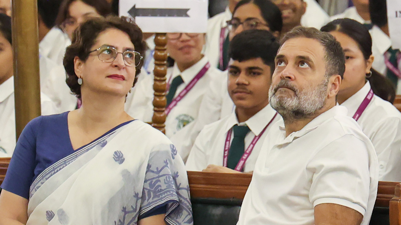 Priyanka vs Rahul in Congress BJP makes sensational allegations