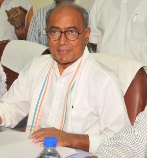 Digvijaya Singh rejects apology demand by TRS