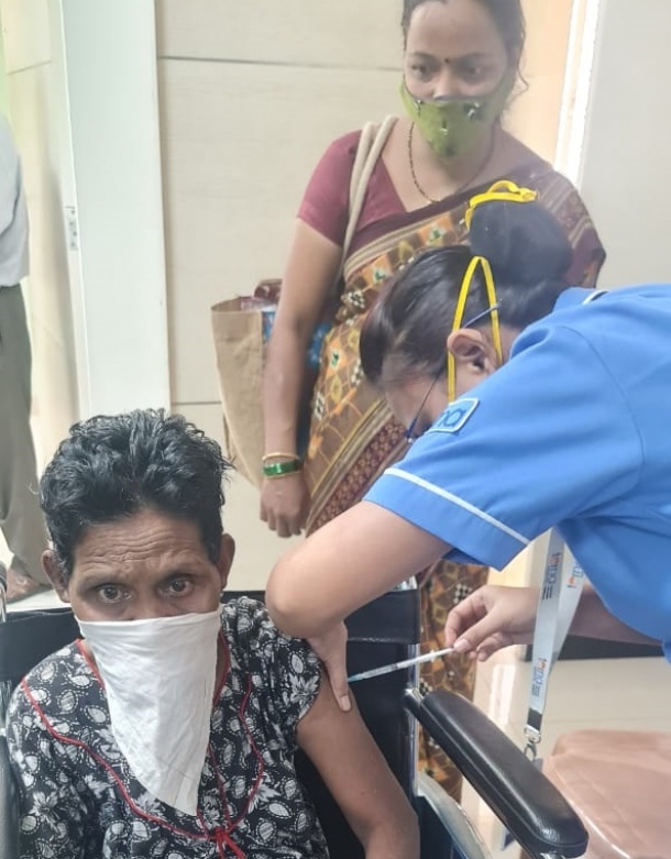 SBI General Insurance supports the COVID-19 Vaccination drive by covering cost for low-income beneficiaries