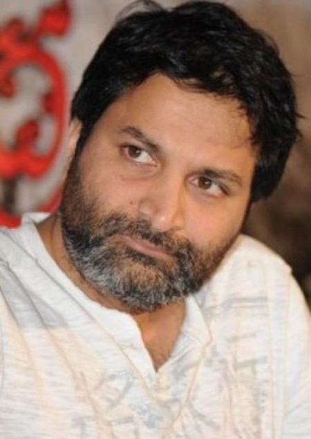 Tollywood Top Director turns producer for 'Pellichoopulu' Hero