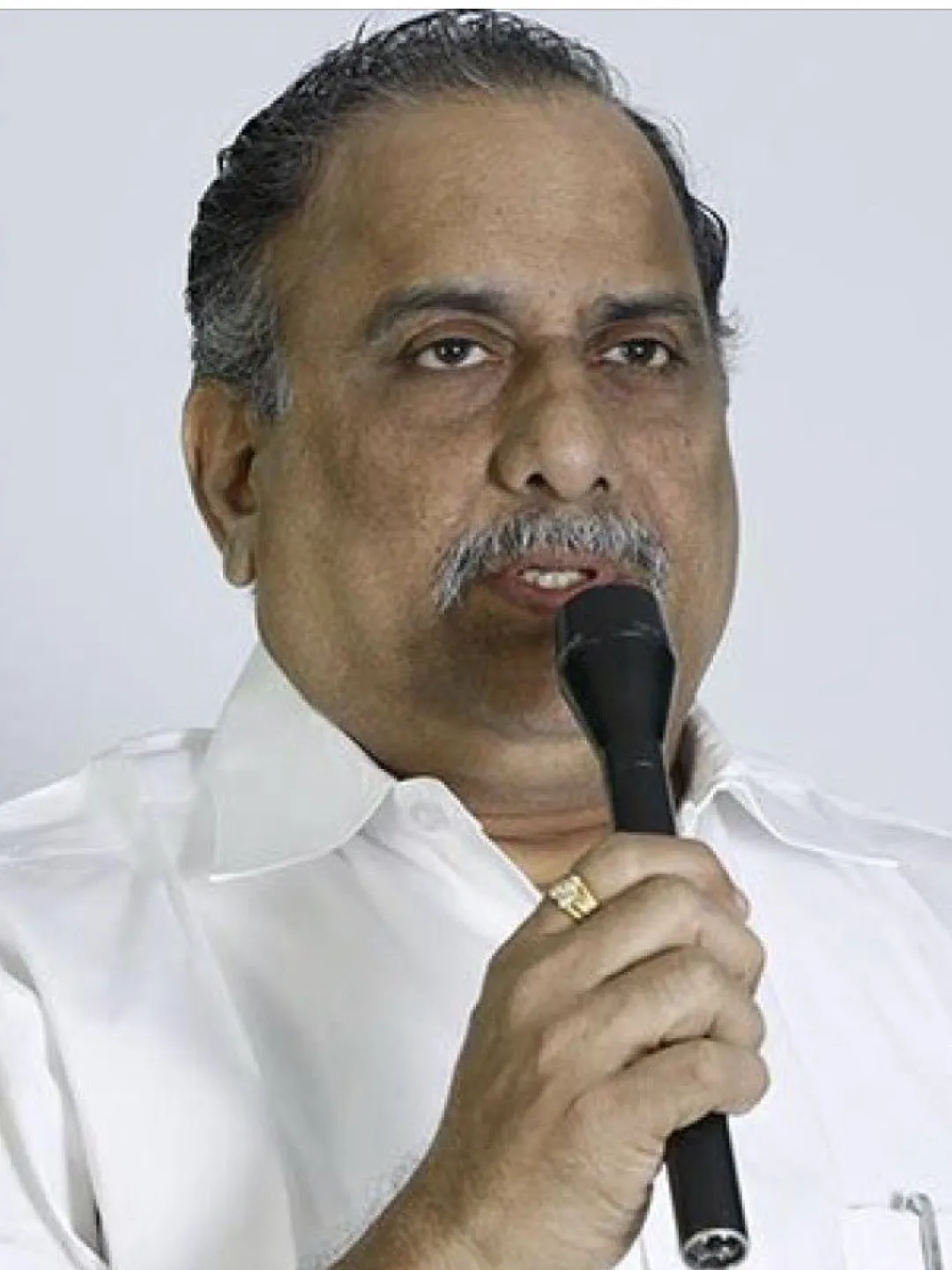 సీనియర్ నేత ముద్రగడ పద్మనాభం కన్నుమూత