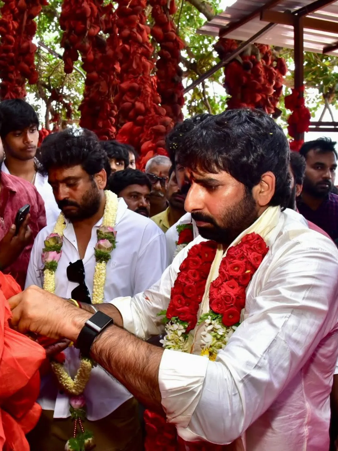 బాలకృష్ణ కోసం ప్రత్యేక పూజలు చేసిన దర్శకుడు... ఫొటోలు ఇవిగో!