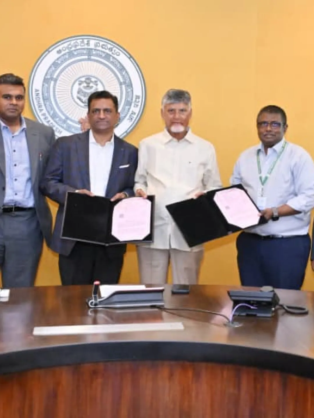 దేశంలోనే తొలిసారిగా అమరావతిలో ప్రెసిషన్ ఆంకాలజీ క్యాన్సర్ సెంటర్... ఏపీ ప్రభుత్వంతో ఆస్ట్రాజెనెకా ఒప్పందం