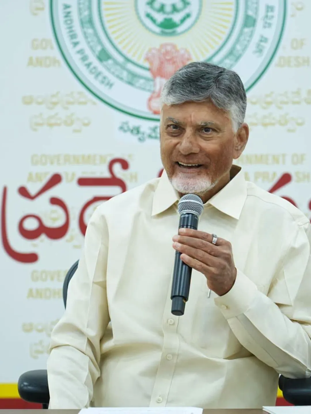 ఏపీలో నిరుద్యోగులకు శుభవార్త.. 10,060 పోస్టులతో జాబ్ క్యాలెండర్ వచ్చేసింది!
