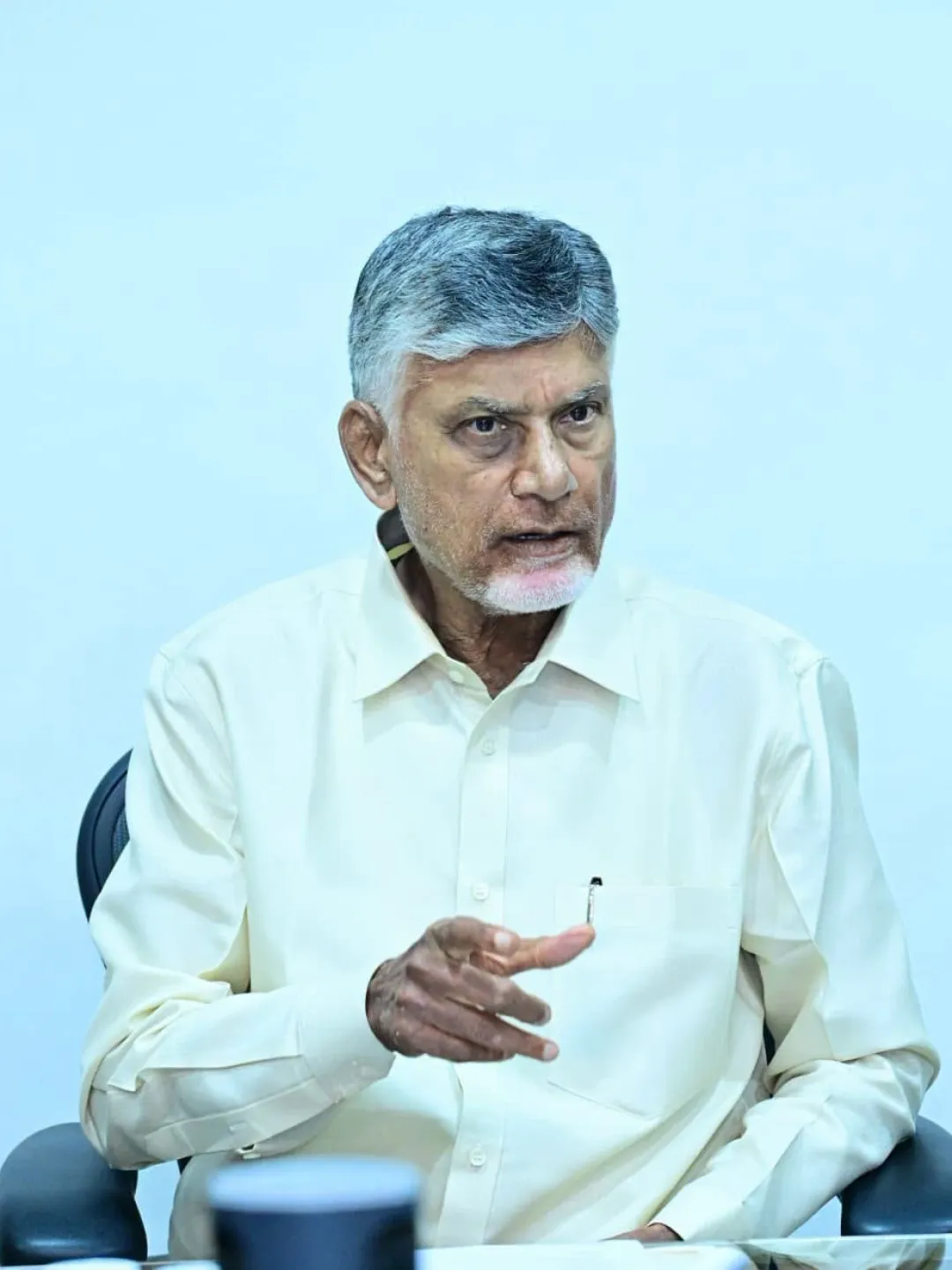 కాకినాడ నర్సింగ్ విద్యార్థినుల వివాదం.. సీఎం చంద్రబాబు జోక్యంతో సుఖాంతం