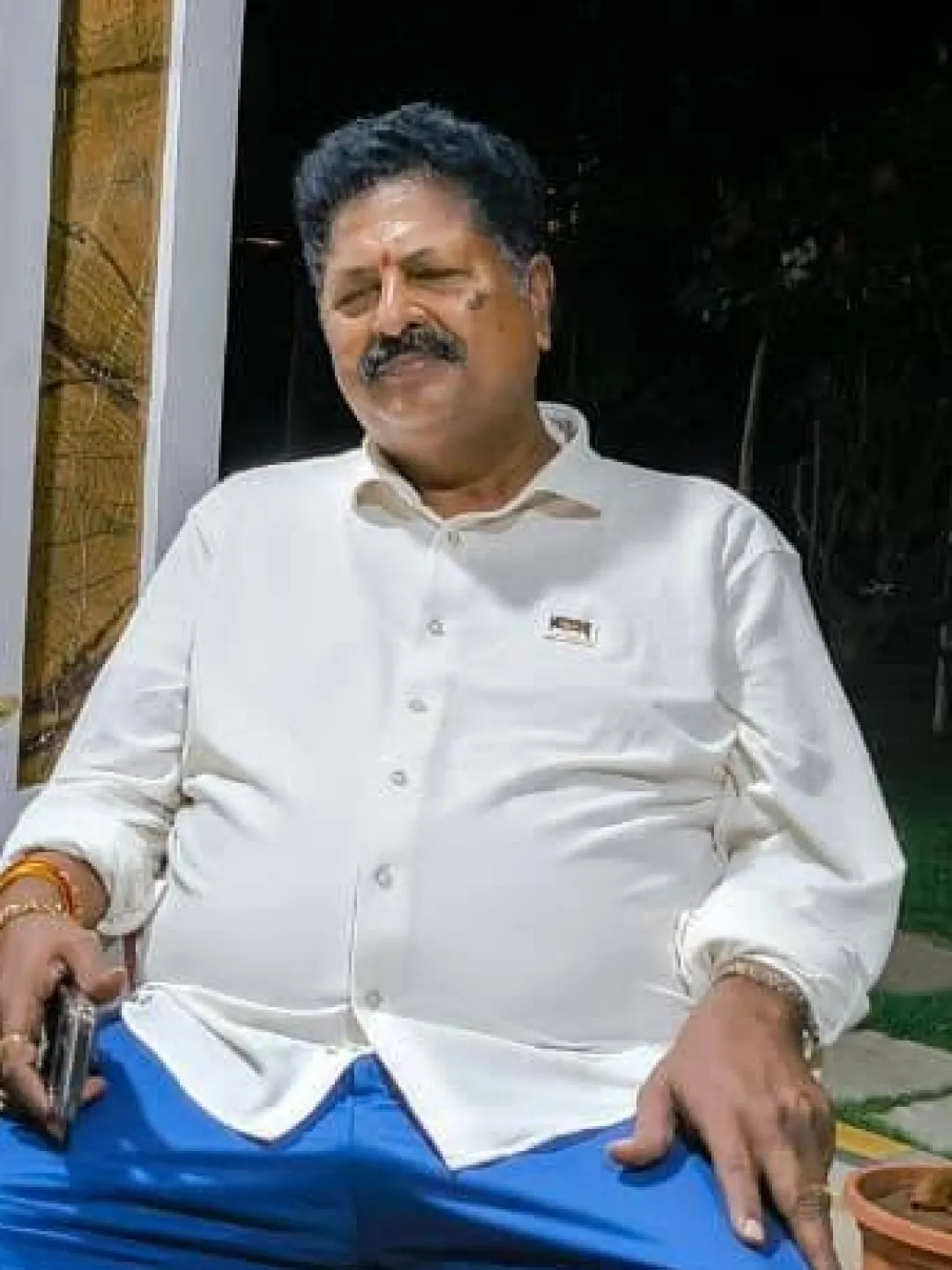 ఏపీ లిక్కర్ రవాణా స్కాం: మాజీ మంత్రి కారుమూరి నాగేశ్వరరావు అరెస్ట్