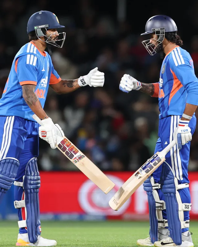 పిచ్ పై తెలుగులో మాట్లాడుకున్న తిలక్ వర్మ, నితీశ్ రెడ్డి.. వీడియో పంచుకున్న నారా లోకేశ్ 