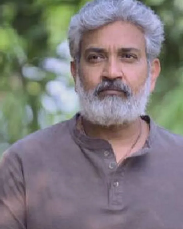 మహేశ్ సినిమాపై రాజమౌళి కీలక వ్యాఖ్యలు.. అది టైమ్ ట్రావెల్ కాదు, అంతకుమించి!