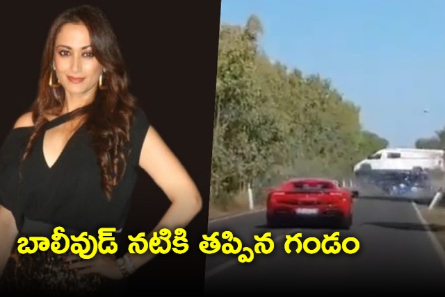 Swades actress gayatri and husband Vikas Oberoi escape horrific car accident in Italy