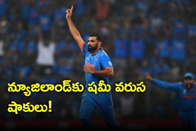 New zealand loses 2 wickets scores 46 at the end of 10 overs