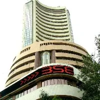 Stock Market closes in green