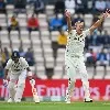 India lost captain Kohli wicket on early second day play
