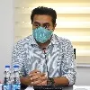 Srinivas Goud Gifts KTR a Memorable Photo