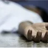 Teenage girl kills mother
