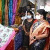 చేనేత కార్మికులకు జ‌గ‌నన్న అండ‌: విజ‌య‌వాడ‌ మేయ‌ర్ రాయ‌న భాగ్య‌ల‌క్ష్మి