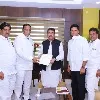 కేంద్రమంత్రిని కలిసిన మంత్రి మల్లారెడ్డి