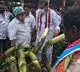 CBI former JD Lakshminarayana visits Ravulapalem market yard
