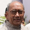 Digvijaya draws analogy between RSS, Taliban