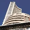 stock markets closes in red