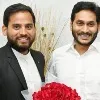 Jaggan gives Rs 35 lakhs to Telangana mountaineer Tukaram