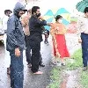 వర్షపు నీటి నిల్వలు లేకుండా చర్యలు తీసుకోవాలి: విజ‌య‌వాడ‌ మేయర్, కమిషనర్