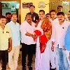 బీసీ కమిషన్ చైర్మన్ వకుళాభరణంను ఘనంగా సన్మానించిన మంత్రి గంగుల కమలాకర్