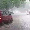 Heavy Rain interrupts Traffic in Hyderbad Bengaluru High way