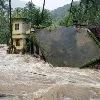 PM Modi talks to Kerala CM Vijayan on rains and landslides