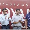 World's largest cricket bat unveiled in Hyderabad