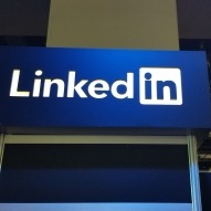 LinkedIn adds new job filters to find remote work