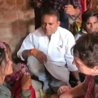 Priyanka Gandhi meets families of died farmers families