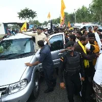 Unidentified man creates ruckus in Chandrababu rally in Kuppam