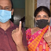 33.27% polling till 11 am in Huzurabad by-election