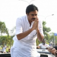 Pawan Kalyan's fans annoy him, yet again