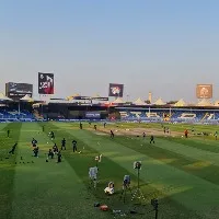 Sri Lanka faces unbeaten England
